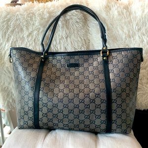 Authentic Gucci GG Supreme Bag